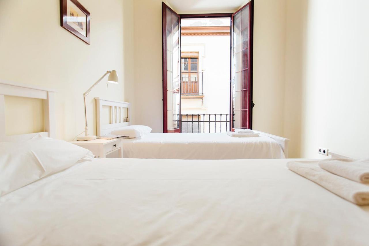 Bright And Central- 2Bd 1Bth- Malhara Севиля Екстериор снимка