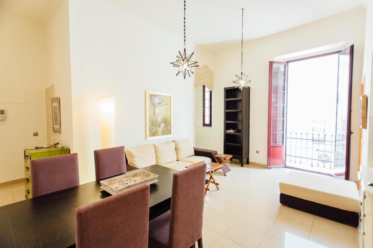 Bright And Central- 2Bd 1Bth- Malhara Севиля Екстериор снимка