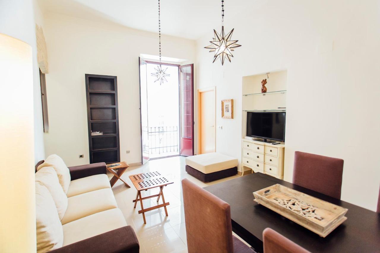 Bright And Central- 2Bd 1Bth- Malhara Севиля Екстериор снимка