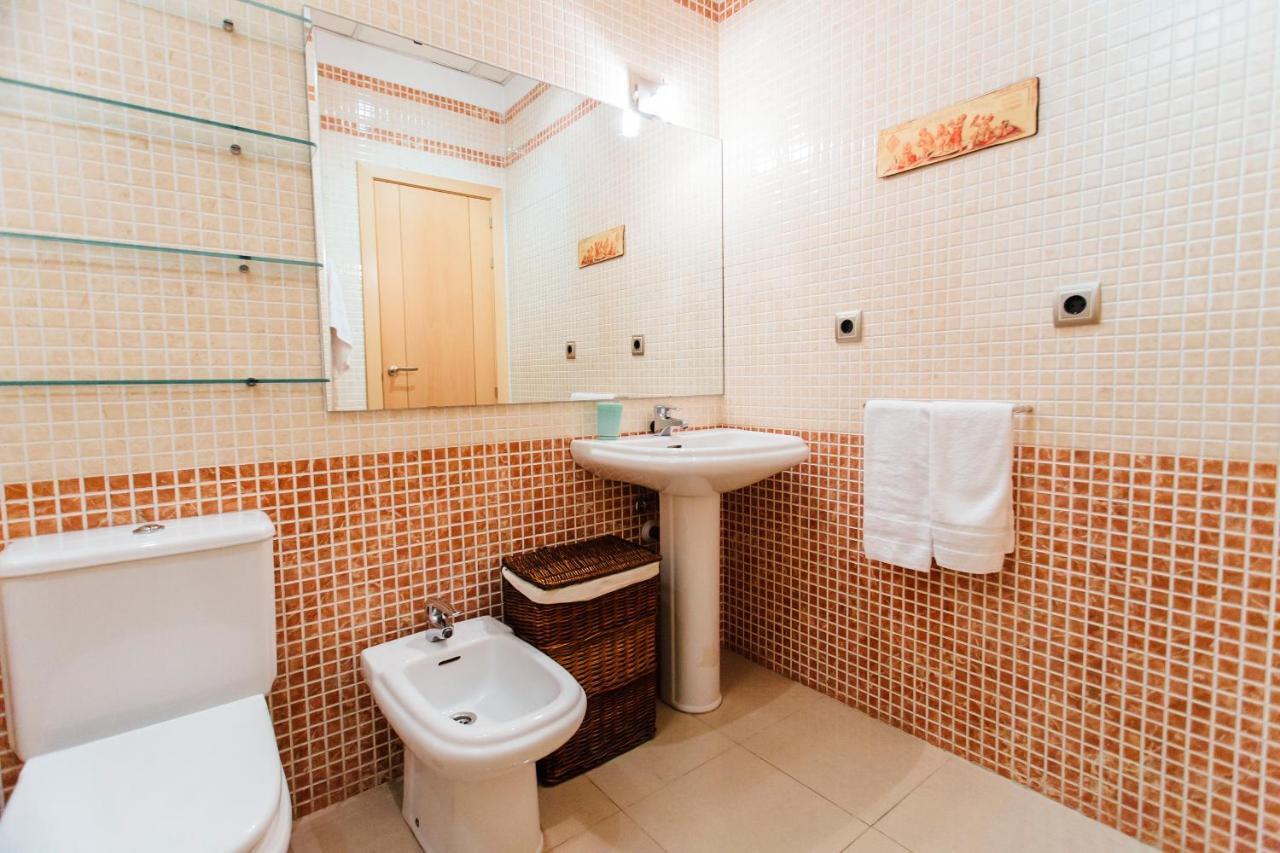 Bright And Central- 2Bd 1Bth- Malhara Севиля Екстериор снимка
